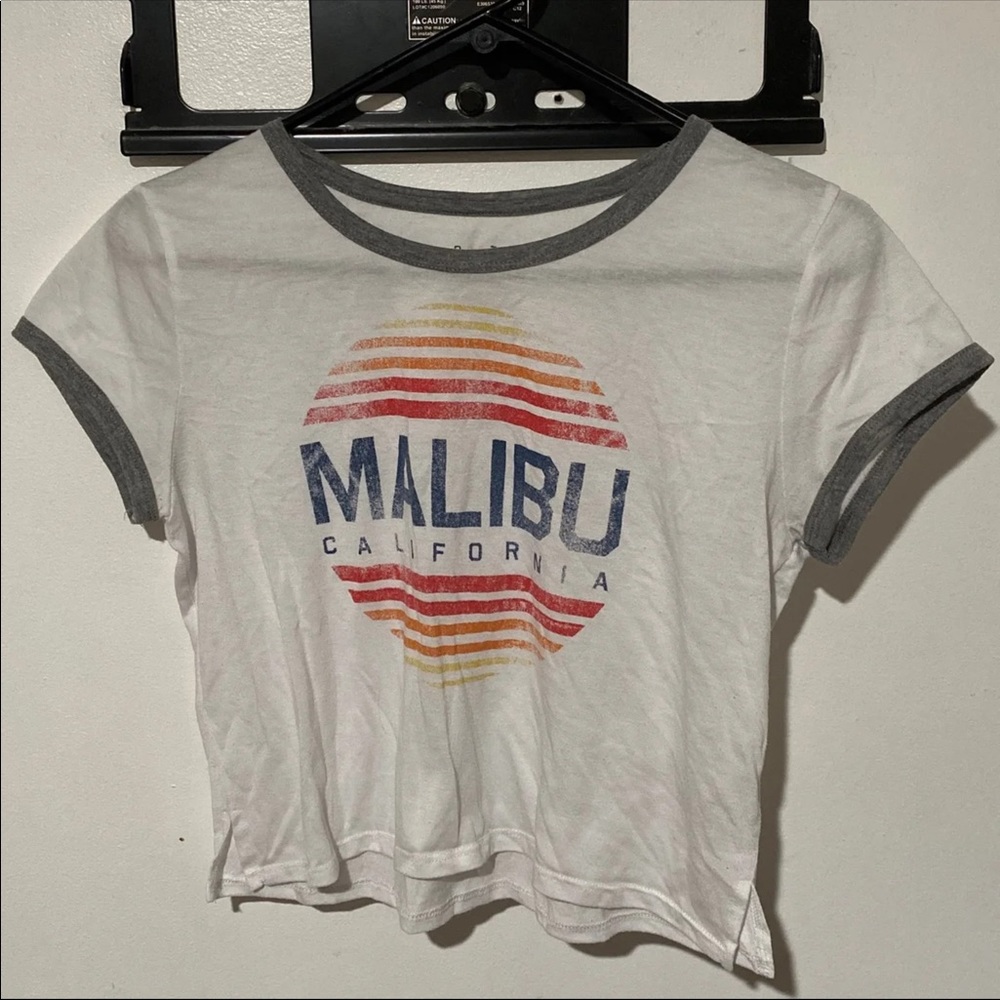 SOLD - Cute Crop top